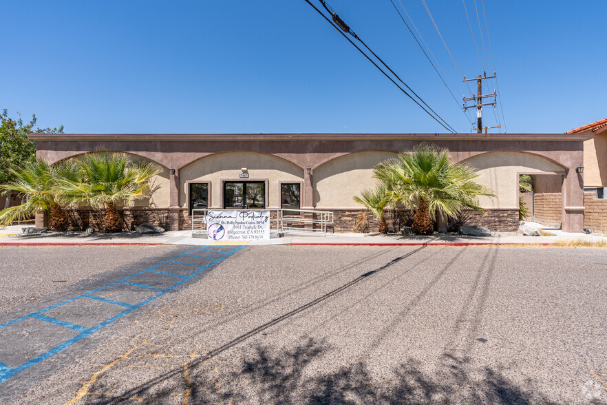 1661 Triangle Dr, Ridgecrest, CA en alquiler - Foto del edificio - Imagen 1 de 25