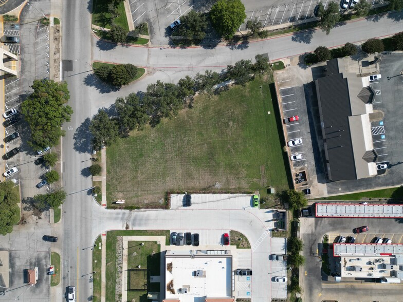 6201 Camp Bowie Blvd, Fort Worth, TX en alquiler - Foto del edificio - Imagen 2 de 6