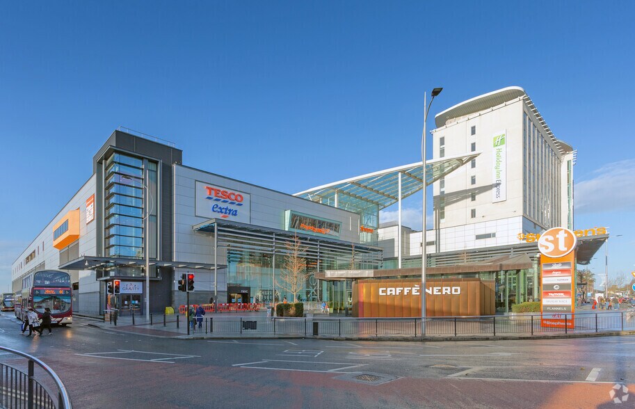 Ferensway, Hull en alquiler - Foto del edificio - Imagen 3 de 12