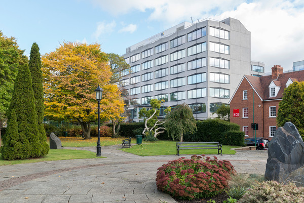 Blenheim Ct, Solihull en alquiler - Foto del edificio - Imagen 1 de 5