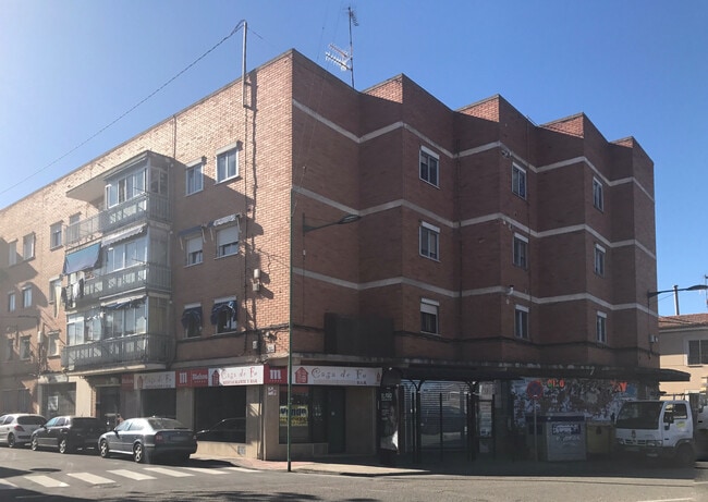 Más detalles de Calle San Antonio, 2, Marchamalo - Edificio residencial​ en venta