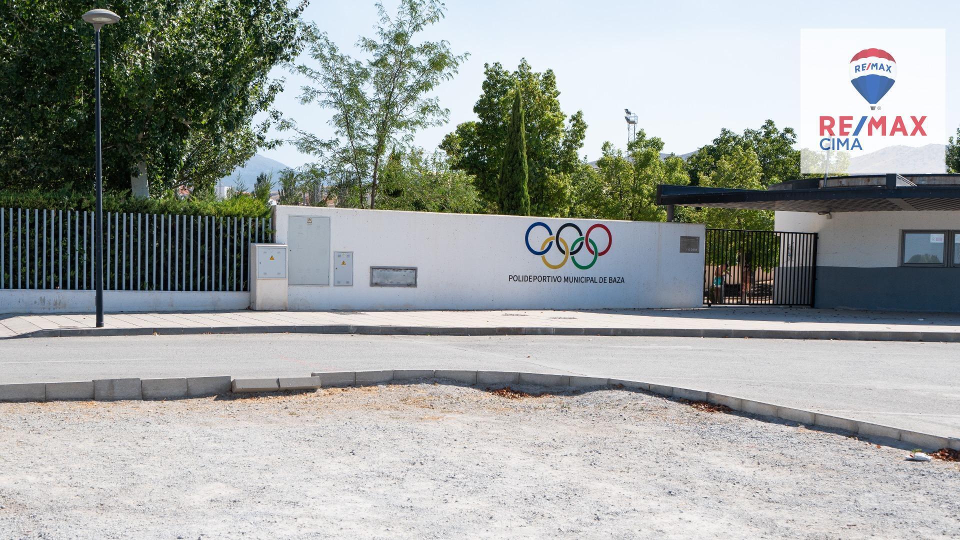 Bulevar Dama de Baza, 7, Baza, Granada en venta Foto del edificio- Imagen 1 de 7