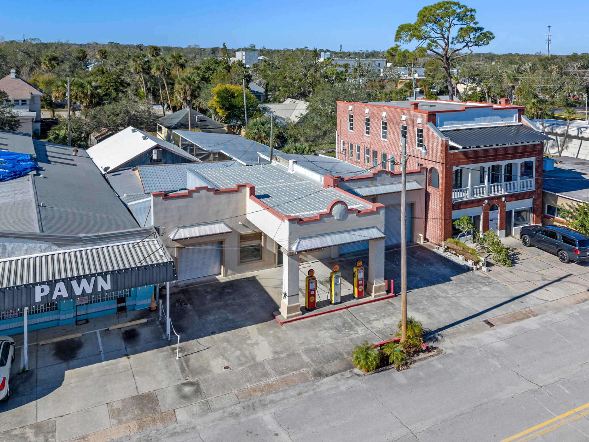 208 Magnolia St, New Smyrna Beach, FL en venta Foto del edificio- Imagen 1 de 12