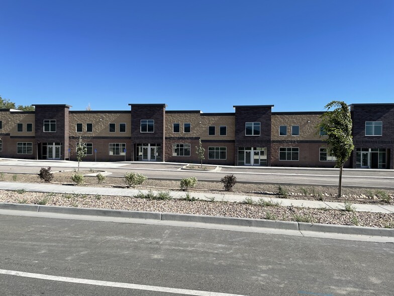 2790 W 14000 S, Bluffdale, UT en alquiler - Foto del edificio - Imagen 1 de 18