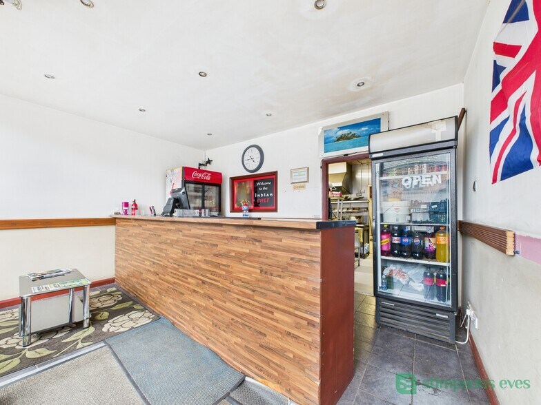 28B Station Rd, Woodford Halse en venta - Foto del interior - Imagen 2 de 7