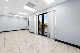 2227 N Federal Hwy, Hollywood, FL en alquiler Foto del interior- Imagen 2 de 4