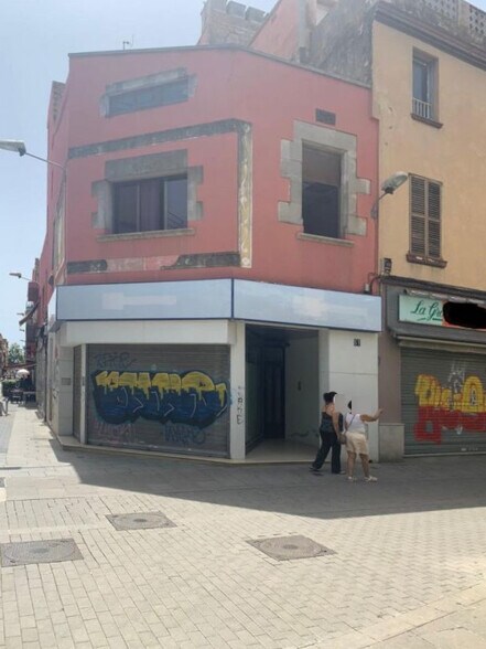 Edificio residencial en Malgrat de Mar, Barcelona en venta - Foto del edificio - Imagen 2 de 10