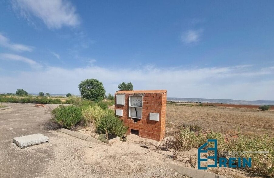 Terreno en Villanueva de la Torre, Guadalajara en venta - Foto del edificio - Imagen 3 de 4