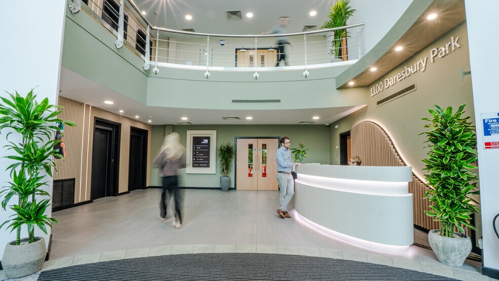 1100 Daresbury Park, Warrington en alquiler - Foto del edificio - Imagen 2 de 13