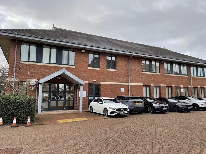 Holland Dr, Newcastle Upon Tyne en alquiler - Foto del edificio - Imagen 2 de 22