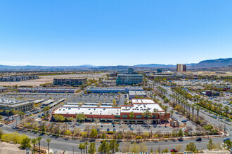 900 S Pavilion Center Dr, Las Vegas, NV - VISTA AÉREA  vista de mapa