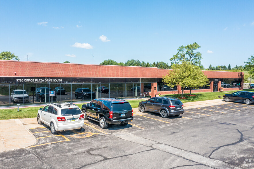 7780 Office Plaza Dr S, West Des Moines, IA en alquiler - Foto del edificio - Imagen 1 de 8