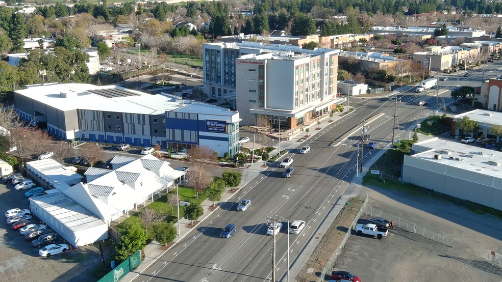 45962-45968 Warm Springs Blvd, Fremont, CA en venta - Foto del edificio - Imagen 3 de 17