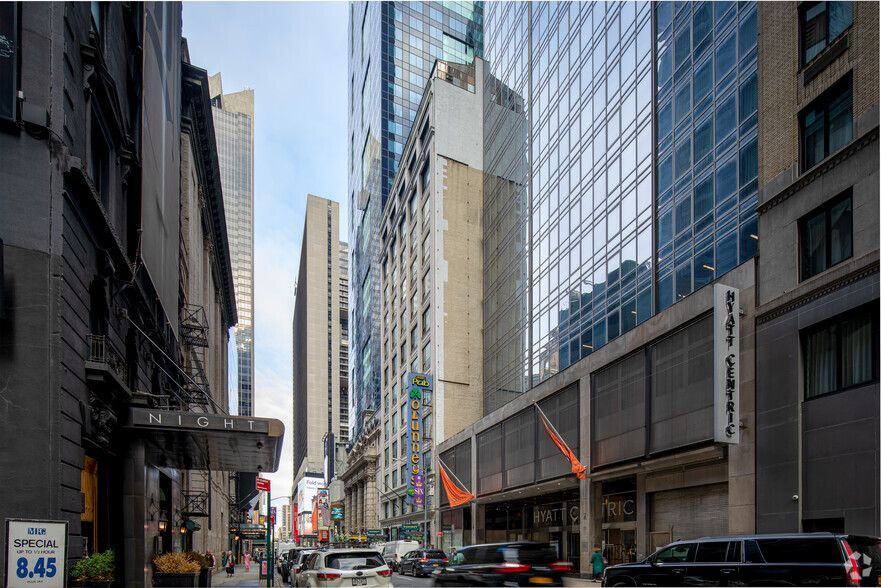 145 W 45th St, New York, NY en alquiler - Foto del edificio - Imagen 1 de 11