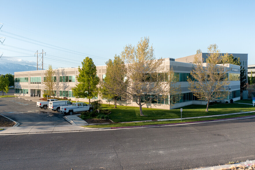 4179 S Riverboat Rd, Salt Lake City, UT en alquiler - Foto del edificio - Imagen 1 de 5