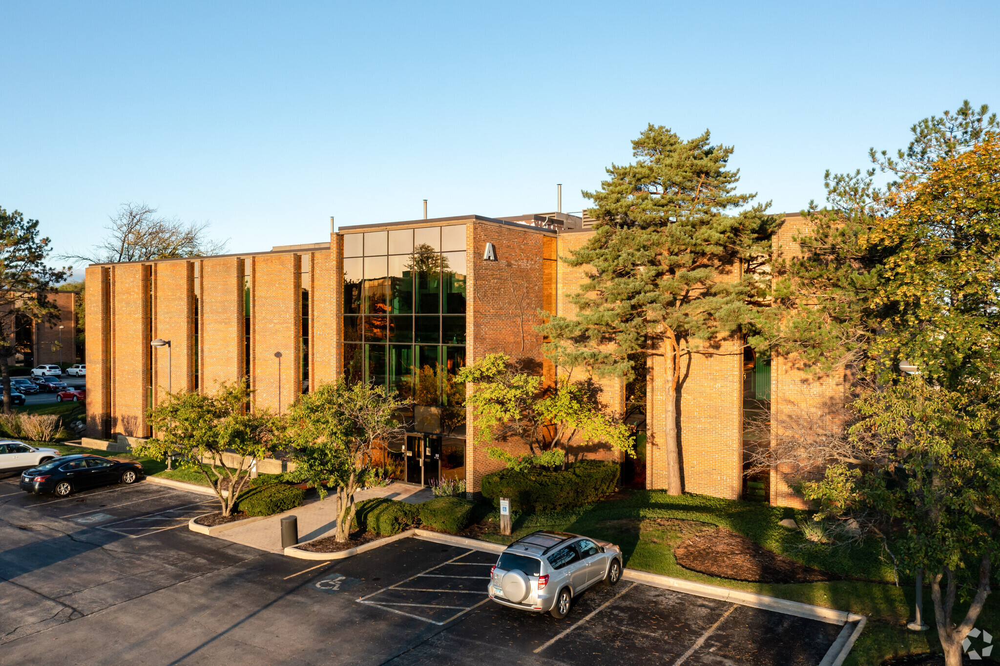 800 Roosevelt Rd, Glen Ellyn, IL en alquiler Foto del edificio- Imagen 1 de 20