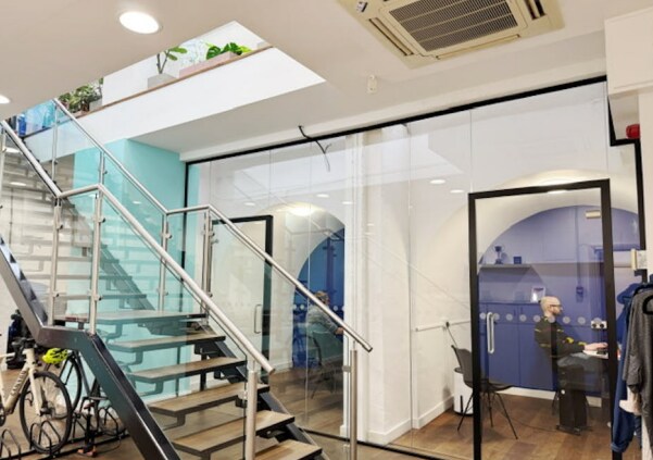 105-107 Farringdon Rd, London, LND EC1R 3BU - Unidad GRND & BSMT - - Foto del interior - Image 2 of 5