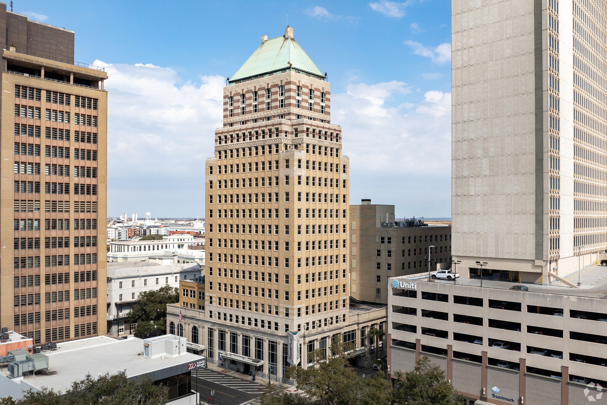 Merchants Plaza cartera de 3 inmuebles en venta en LoopNet.es Foto del edificio- Imagen 1 de 25