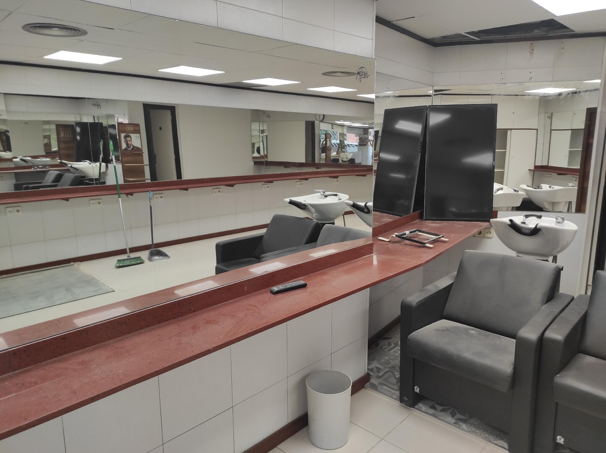 Local en Esplugues de Llobregat, Barcelona en alquiler Foto del interior- Imagen 1 de 9