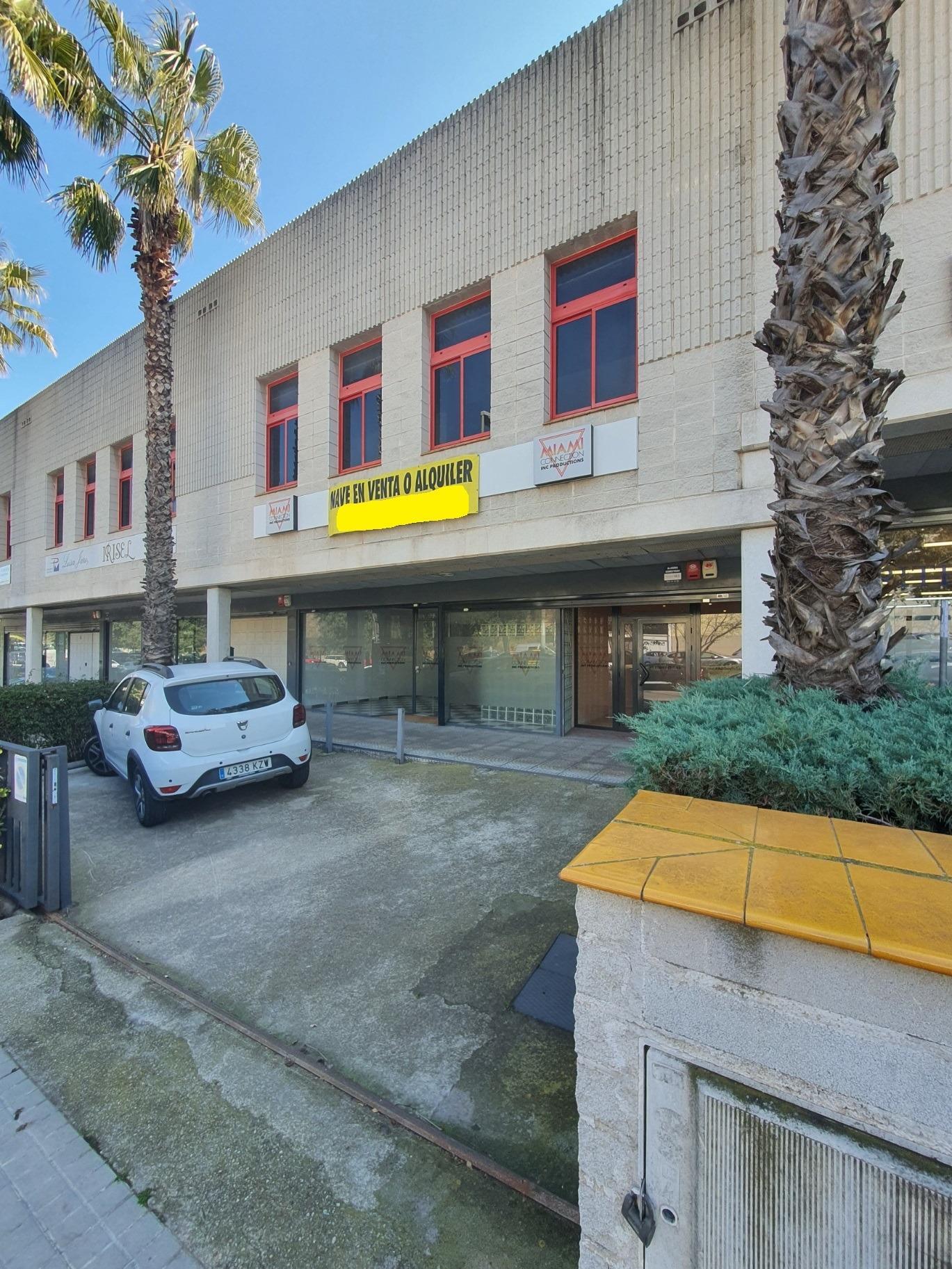 Local en Badalona, Barcelona en venta Foto del interior- Imagen 1 de 17