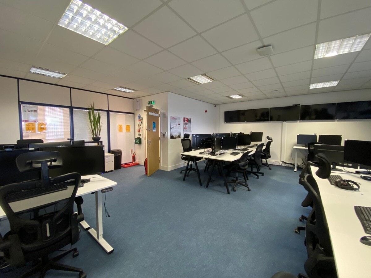 Wheatstone Ct, Quedgeley, GLS GL2 2AQ - Unidad 11 - - Foto del interior - Image 1 of 5