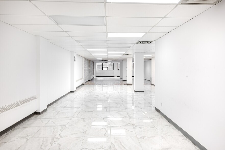 1118 Rue Sainte-Catherine O, Montréal, QC en alquiler - Foto del interior - Imagen 3 de 4