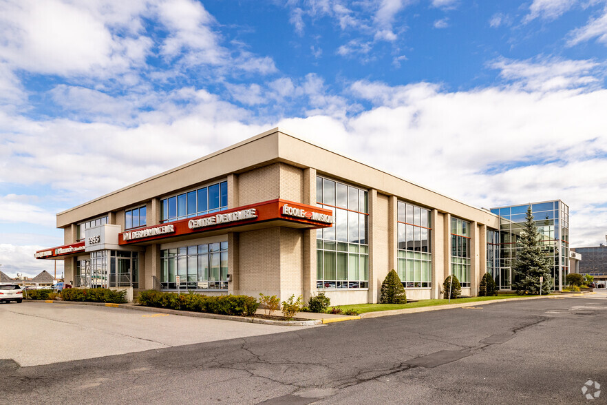 6955 Boul Taschereau, Brossard, QC en alquiler - Foto del edificio - Imagen 1 de 6