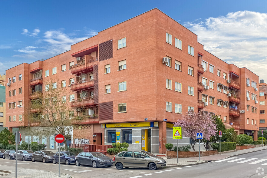 Calle Alaró, 7, Madrid, Madrid en alquiler - Foto del edificio - Imagen 1 de 2