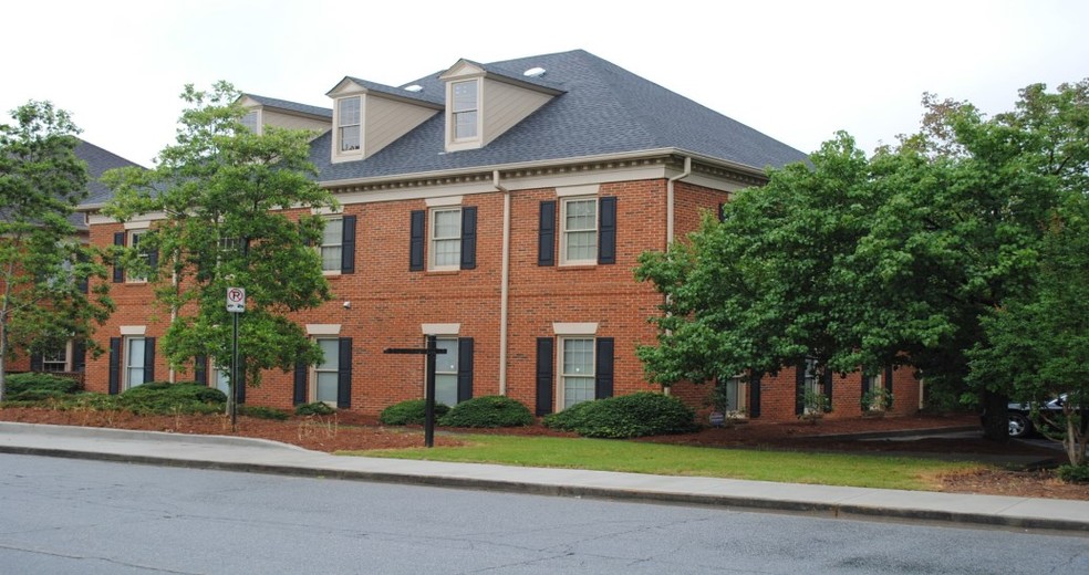 4546 Barclay Dr, Atlanta, GA en alquiler - Foto del edificio - Imagen 2 de 12