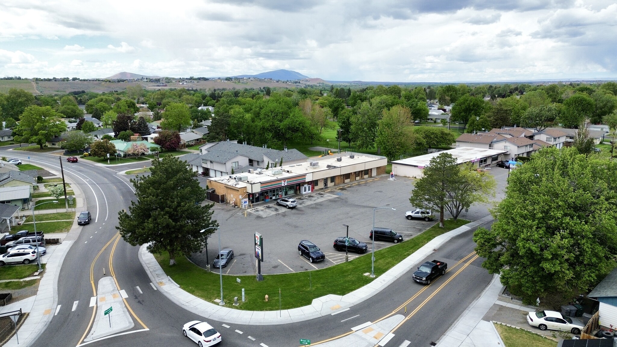 415 Wright Ave, Richland, WA en alquiler Foto del edificio- Imagen 1 de 6