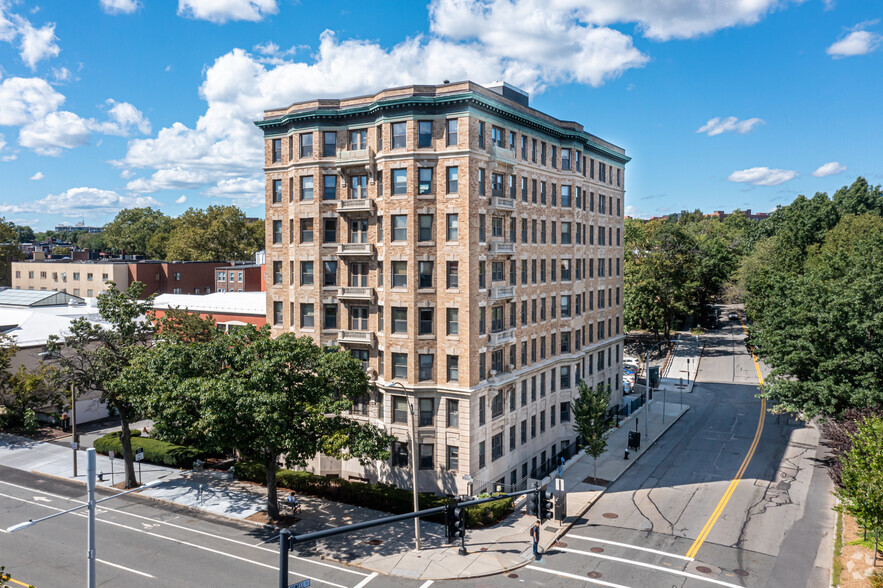 1180 Beacon St, Brookline, MA en alquiler - Foto del edificio - Imagen 1 de 8