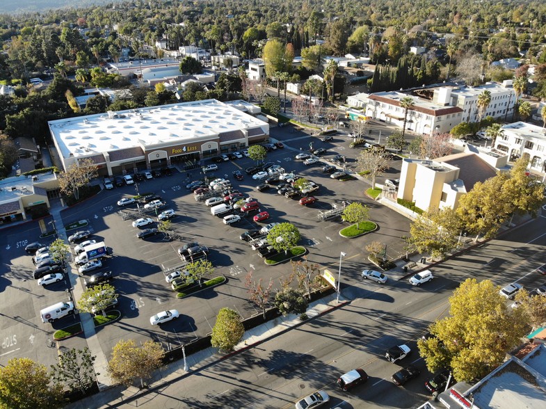 1241-1337 N Lake Ave, Pasadena, CA en alquiler - Foto del edificio - Imagen 1 de 3