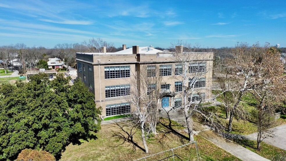 216 E College St, Seguin, TX en venta - Foto del edificio - Imagen 2 de 113