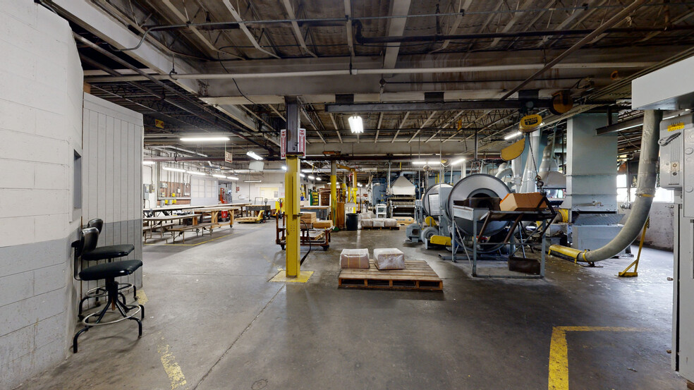 900 Jefferson Ave Industrial Site cartera de 3 inmuebles en venta en LoopNet.es - Matterport 3D Scan - Imagen 3 de 27