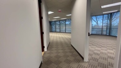 200 Ashford Ctr N, Atlanta, GA en alquiler - Vídeo de anuncio comercial 