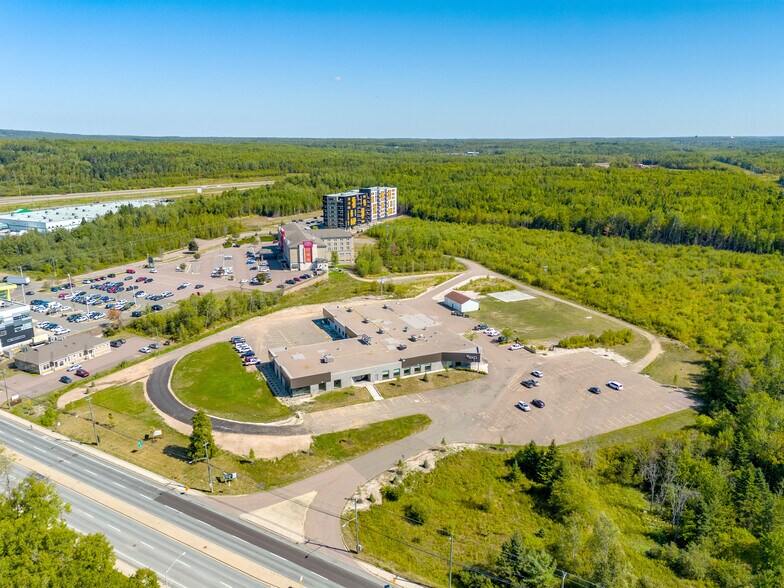 555 Mapleton Rd, Moncton, NB en alquiler - Foto del edificio - Imagen 2 de 15