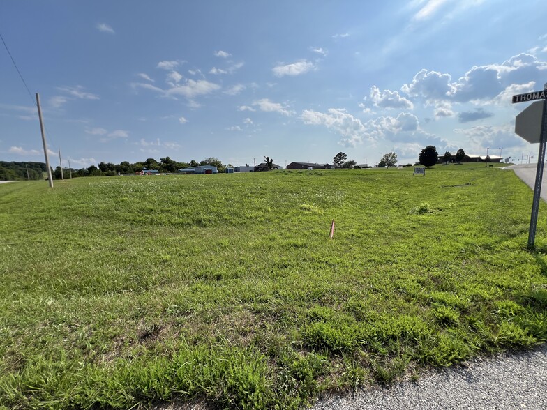 Holder Drive and Thomasville Road, Houston, MO en venta - Foto del edificio - Imagen 2 de 3