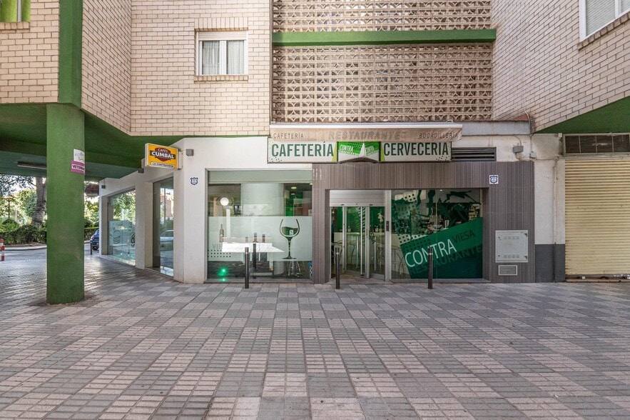 Calle Profesor Francisco Dalmau, 11, Granada, Granada en venta - Foto del edificio - Imagen 2 de 45