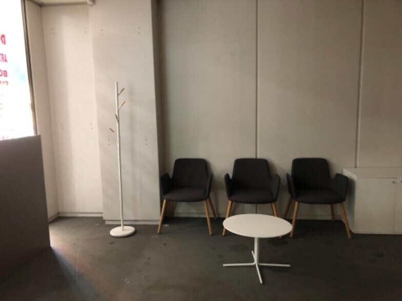 Local en Córdoba en venta - Foto del edificio - Imagen 3 de 5