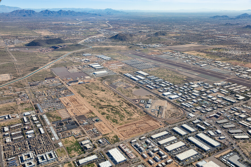 19th Ave & Alameda Rd, Phoenix, AZ en alquiler - Vista aérea - Imagen 3 de 5