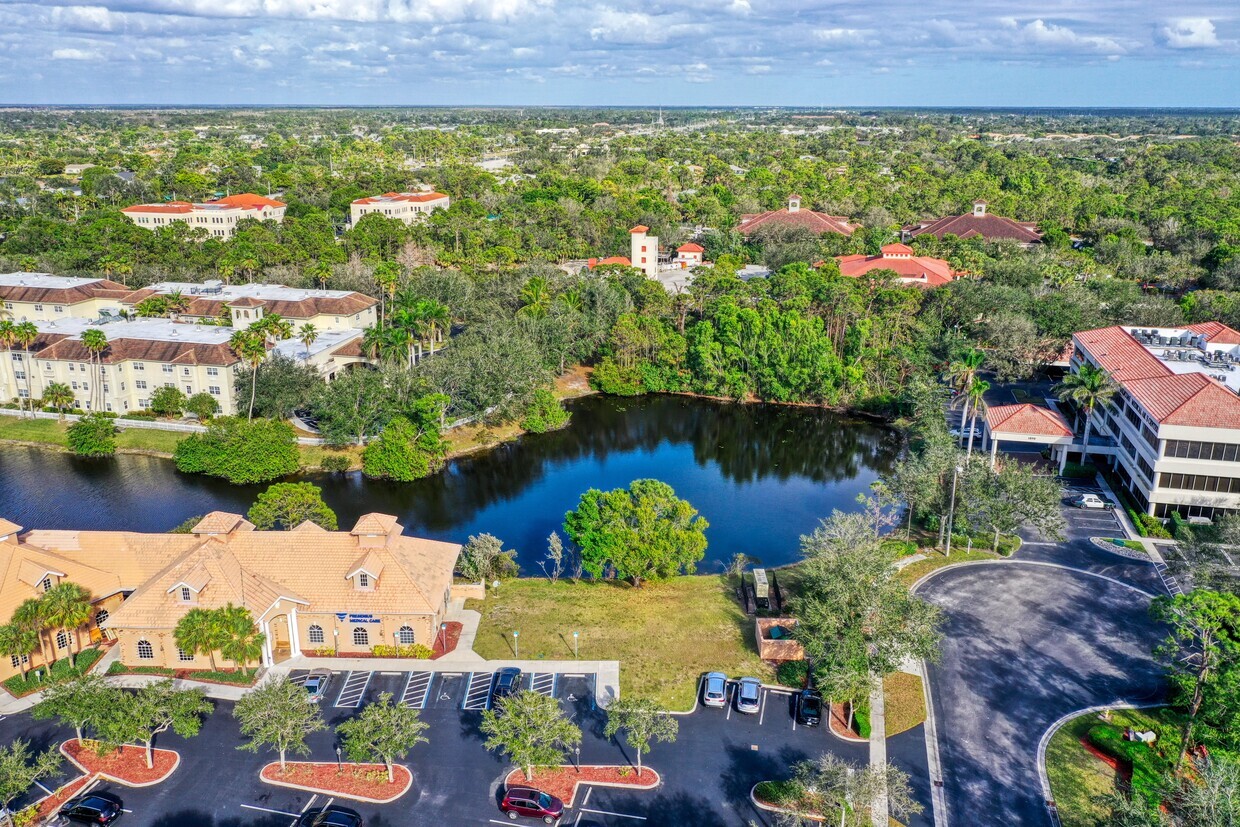 1750 SW Health Pky, Naples, FL en alquiler Foto del edificio- Imagen 1 de 5