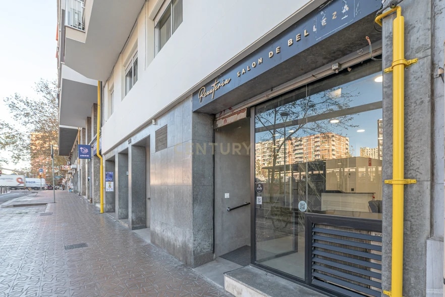 Edificio residencial en Barcelona, Barcelona en venta - Foto del edificio - Imagen 1 de 2