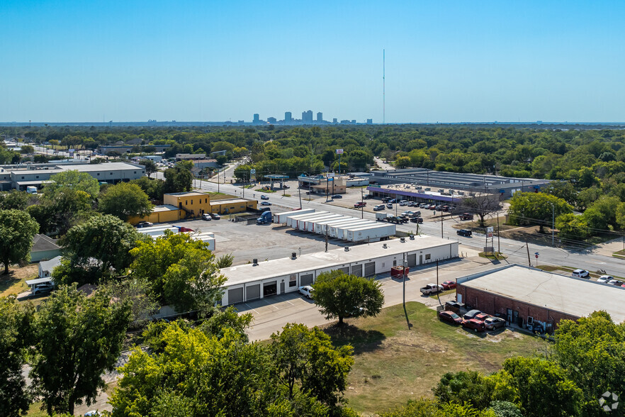 3340 N Beach St, Fort Worth, TX en alquiler - Foto del edificio - Imagen 1 de 17