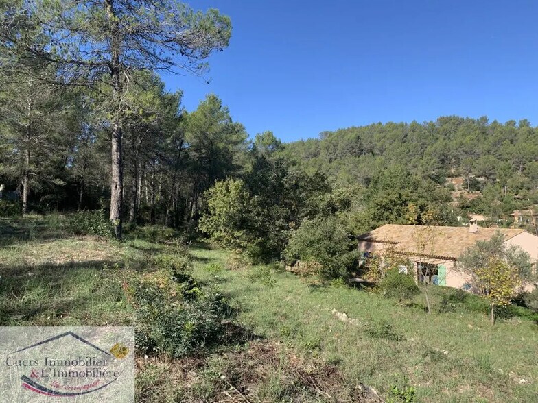 Terreno en Cuers en venta - Foto del edificio - Imagen 2 de 6