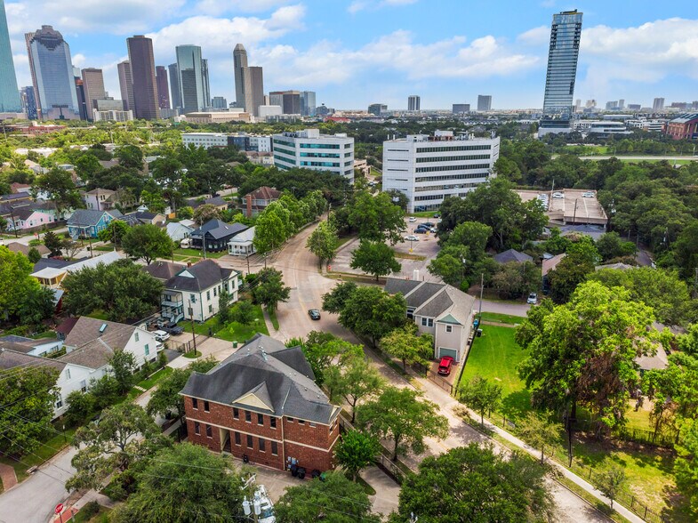 800 Sawyer St, Houston, TX en venta - Foto del edificio - Imagen 2 de 18