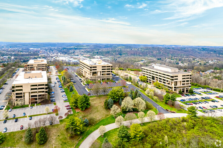 750 Holiday Dr, Pittsburgh, PA en alquiler - Foto del edificio - Imagen 2 de 13