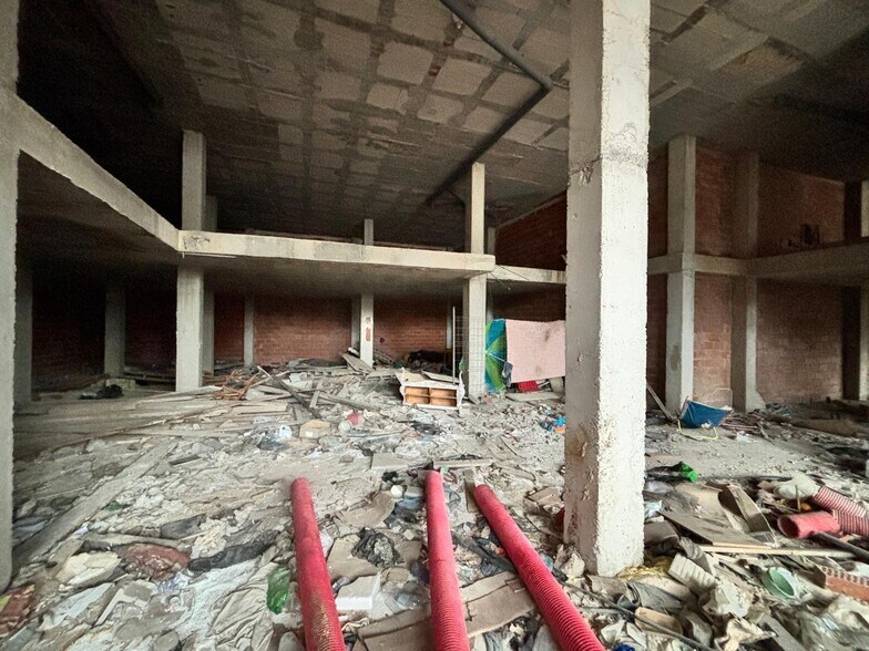 Local en Gandia, Valencia en venta - Foto del edificio - Imagen 1 de 11