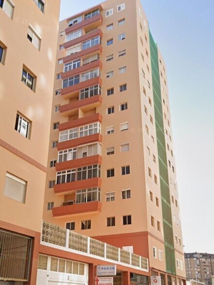Local en Las Palmas de Gran Canaria, Las Palmas en venta - Foto del edificio - Imagen 2 de 3