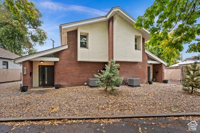 653 S Iverson St, Salt Lake City, UT en venta - Foto del edificio - Imagen 1 de 23