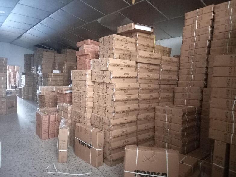 Nave en Elche en alquiler - Foto del edificio - Imagen 2 de 12